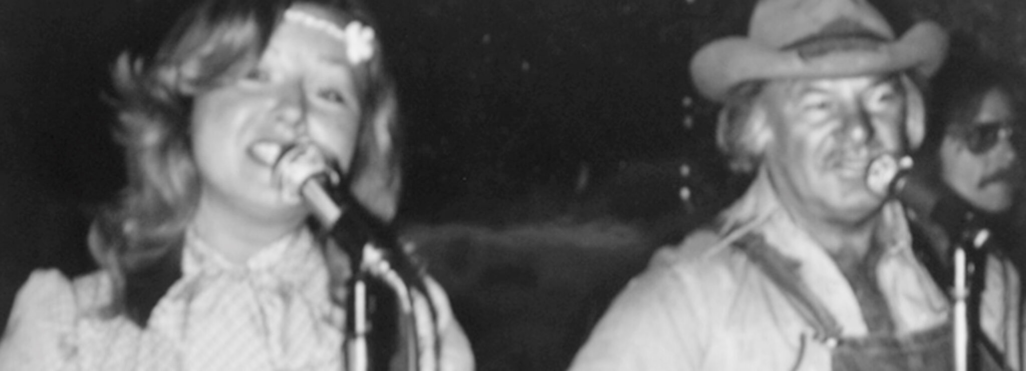 contact-pappy-and-harriets